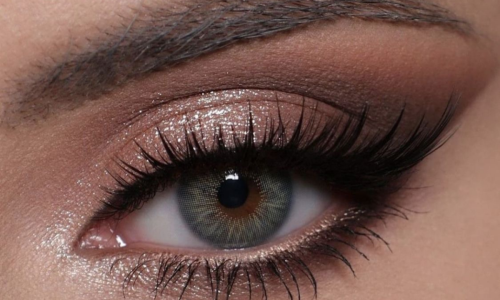 Olhos que Encantam: Dicas e Truques para Maquiagem Perfeita nos Olhos